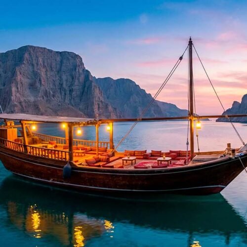 Dhow notturno nei fiordi di Musandam