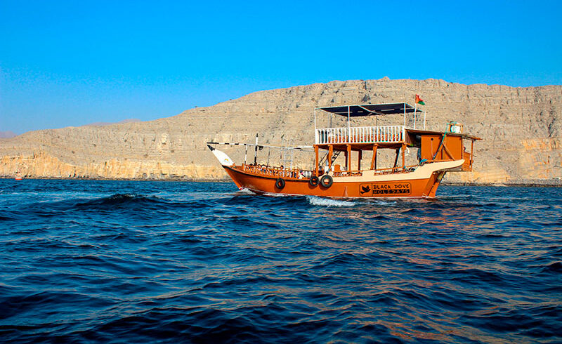 Khasab-Musandam-Full-Day-Dhow-Cruise